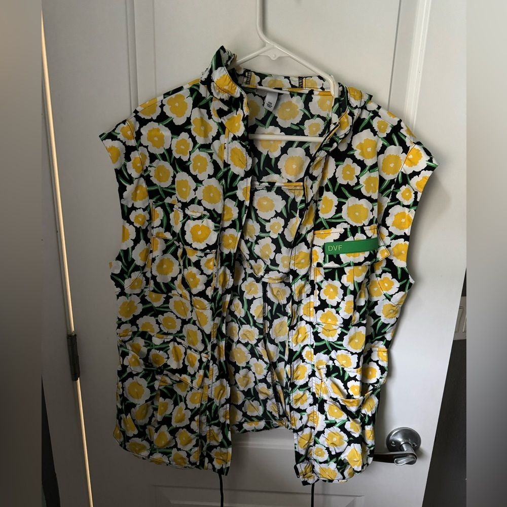 DVF for target zip up top with hoodie XXS